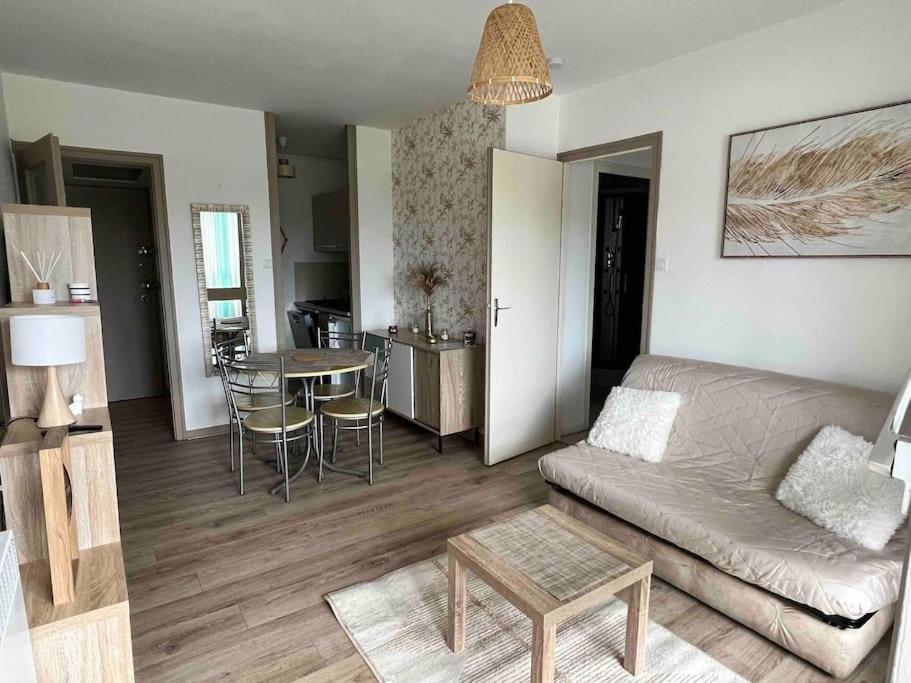 Appartement A 100 M De La Plage St Hilaire De Riez Les Becs Saint-Hilaire-de-Riez Eksteriør billede